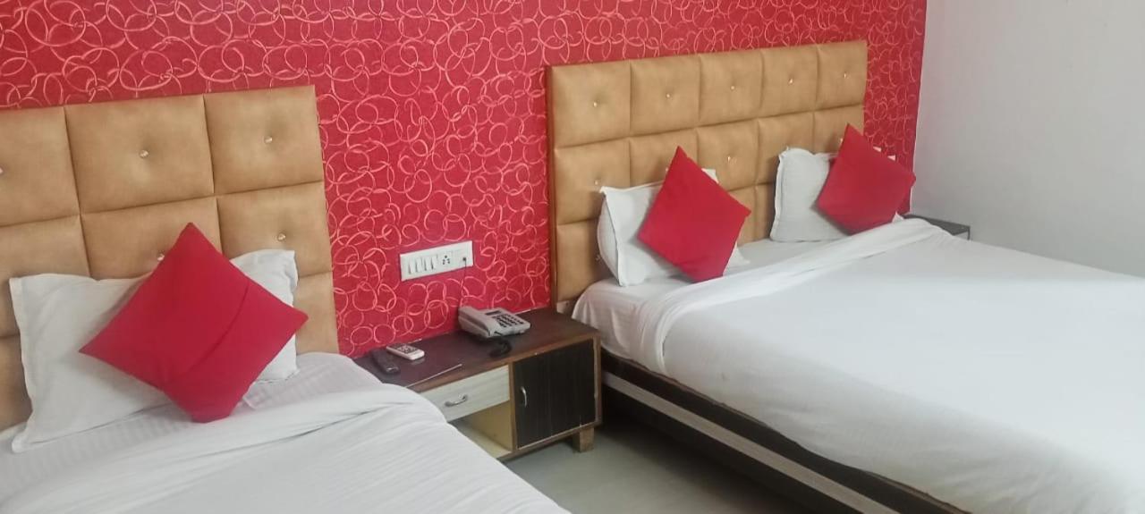Hotel Anjali Palace Ahmedabad Eksteriør billede